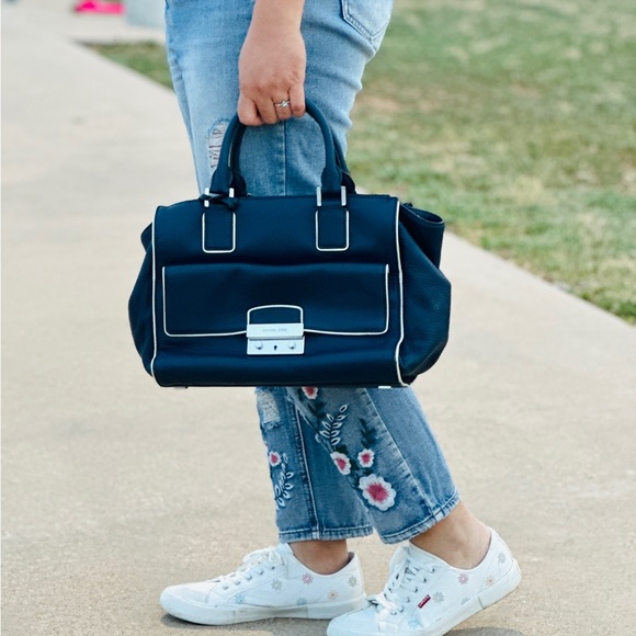 MICHAEL KORS Blue Leather 2 way bag - Picture 5 of 17